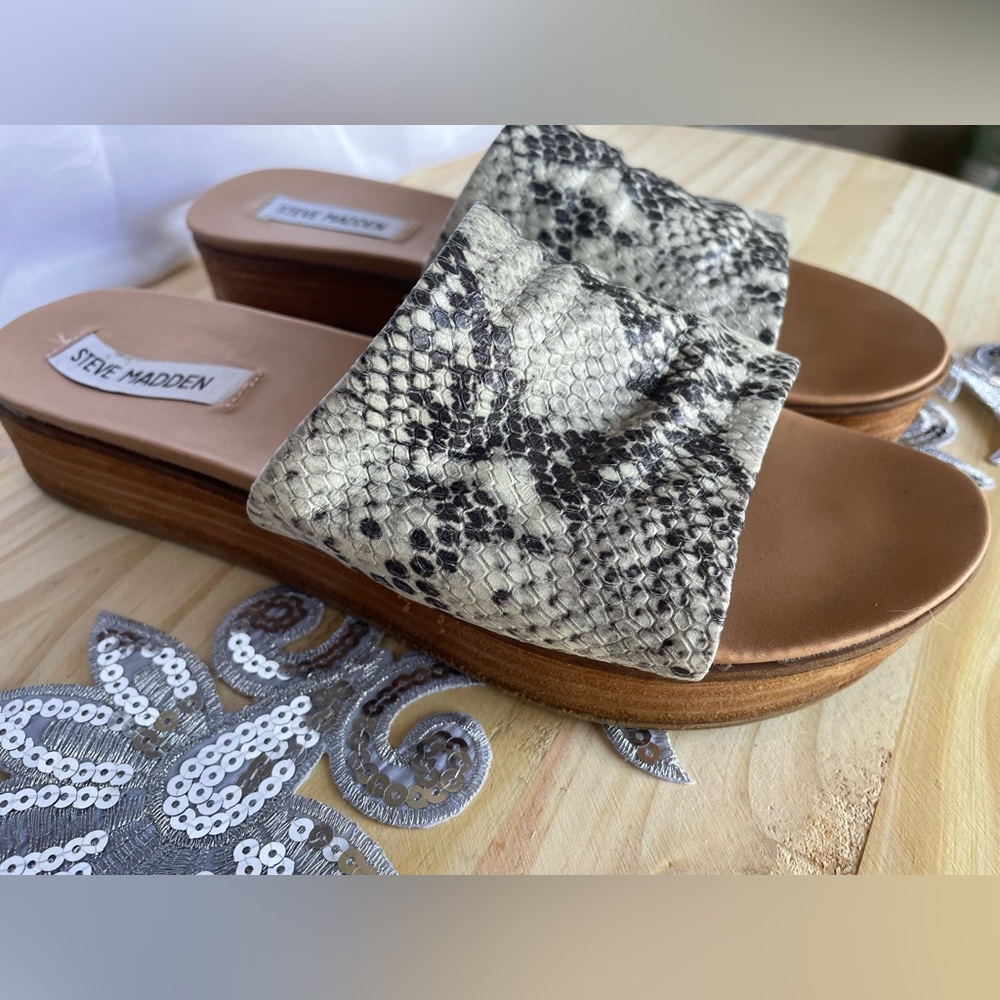 Steve Madden Women's Snake Platform Sandals
